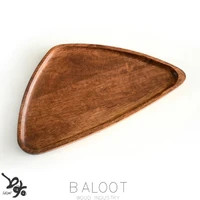 سینی چوبی مثلث متوسط مدل مدرن بلوط کد 3356